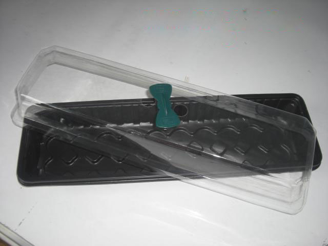 Plug Tray with Clear Cover